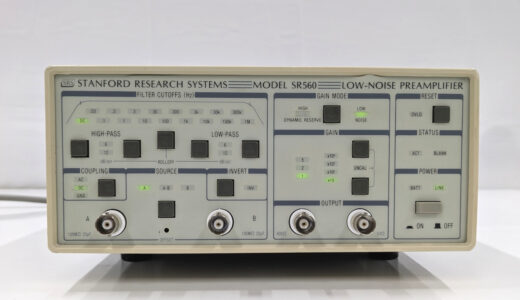 SR560　低雜訊電壓前級放大器　史丹福研究　序號：69925
