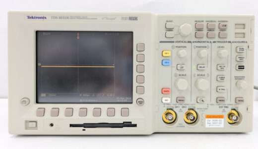 TDS3032B　數位示波器　泰克　序號：B031198